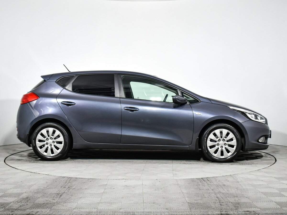 Купить Kia Ceed с пробегом. Фото: #3