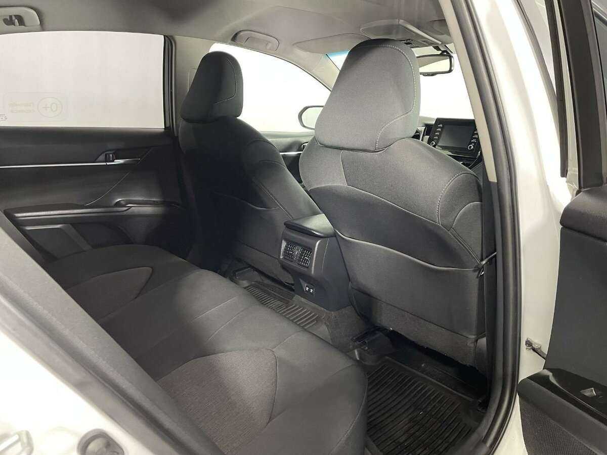 Купить Toyota Camry с пробегом. Фото: #15