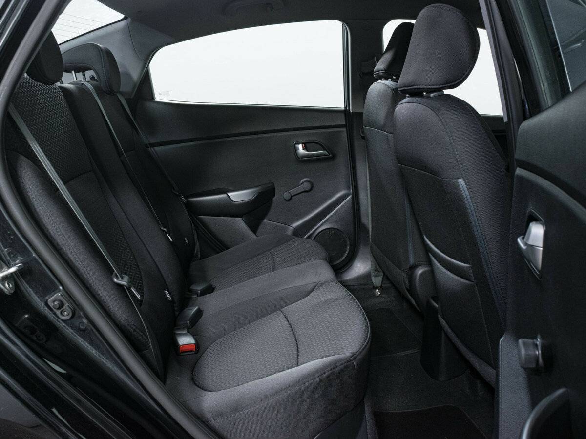 Купить Kia Rio с пробегом. Фото: #9