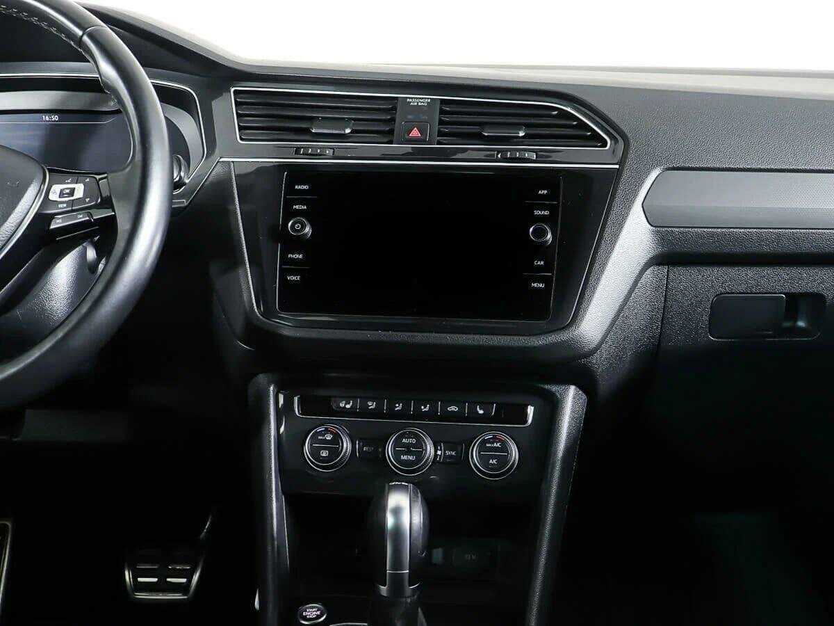 Купить Volkswagen Tiguan с пробегом. Фото: #12