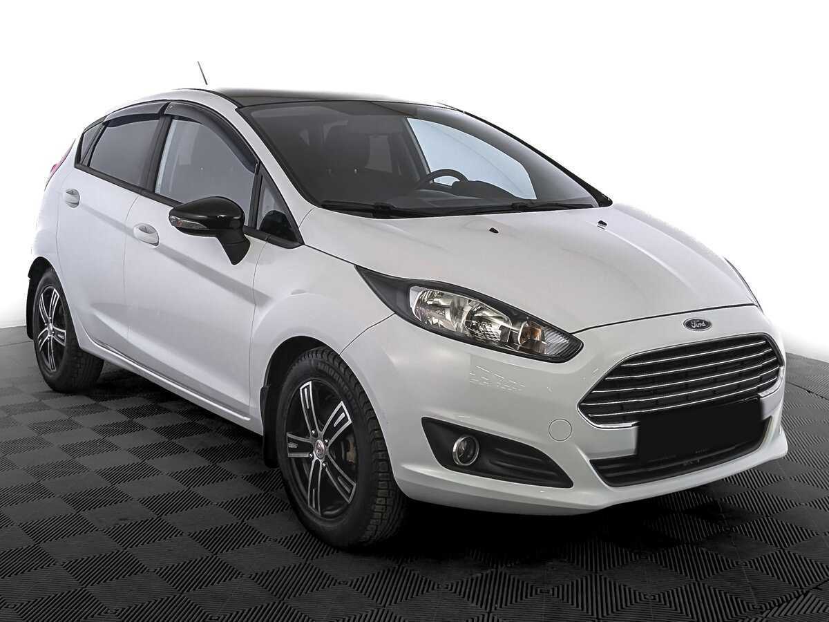 Купить Ford Fiesta с пробегом. Фото: #2