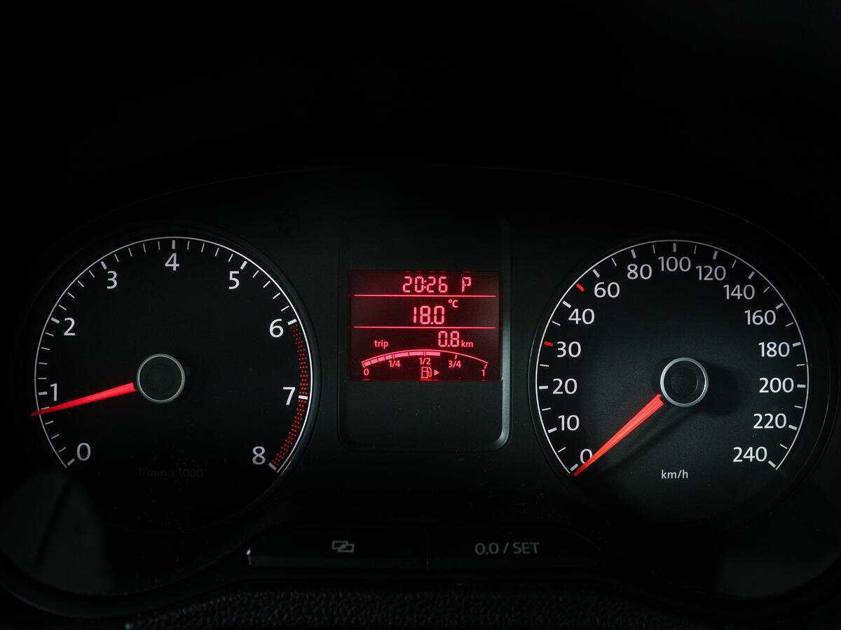 Купить Volkswagen Polo с пробегом. Фото: #10