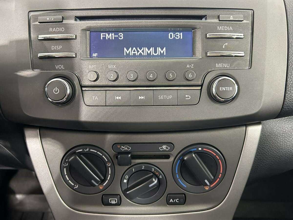 Купить Nissan Sentra с пробегом. Фото: #11