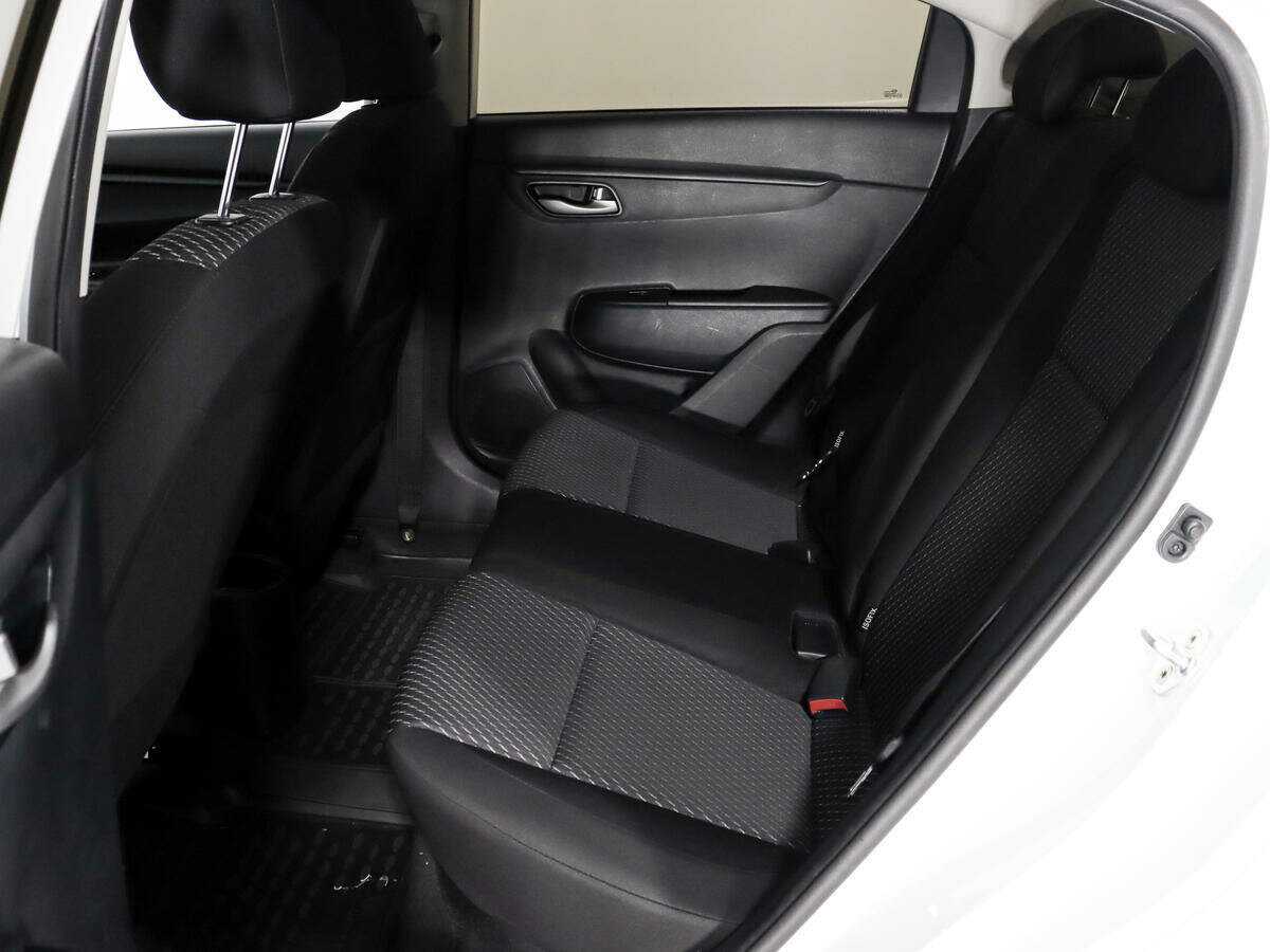 Купить Kia Rio с пробегом. Фото: #9