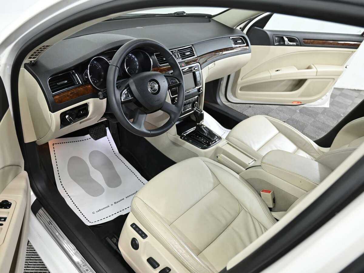 Купить Skoda Superb с пробегом. Фото: #9