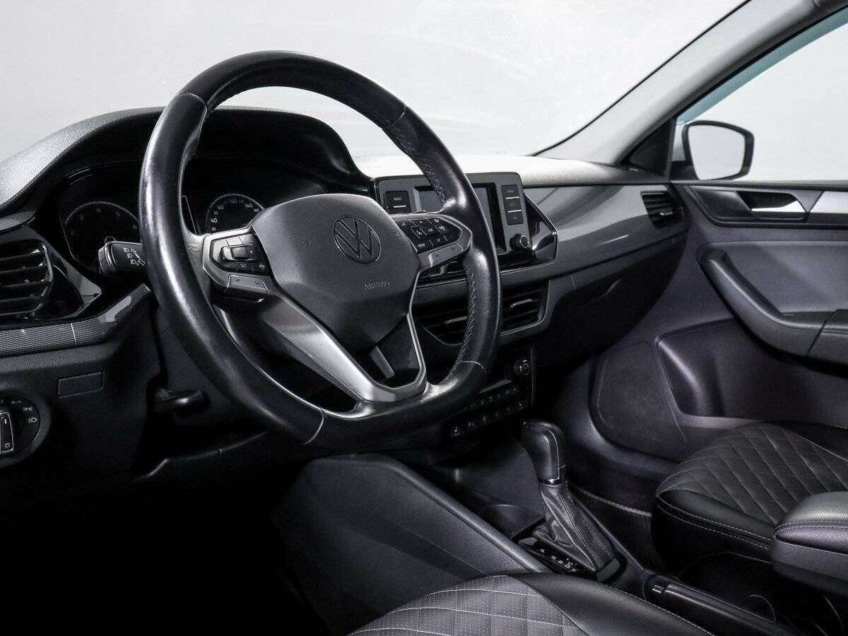 Купить Volkswagen Polo с пробегом. Фото: #11