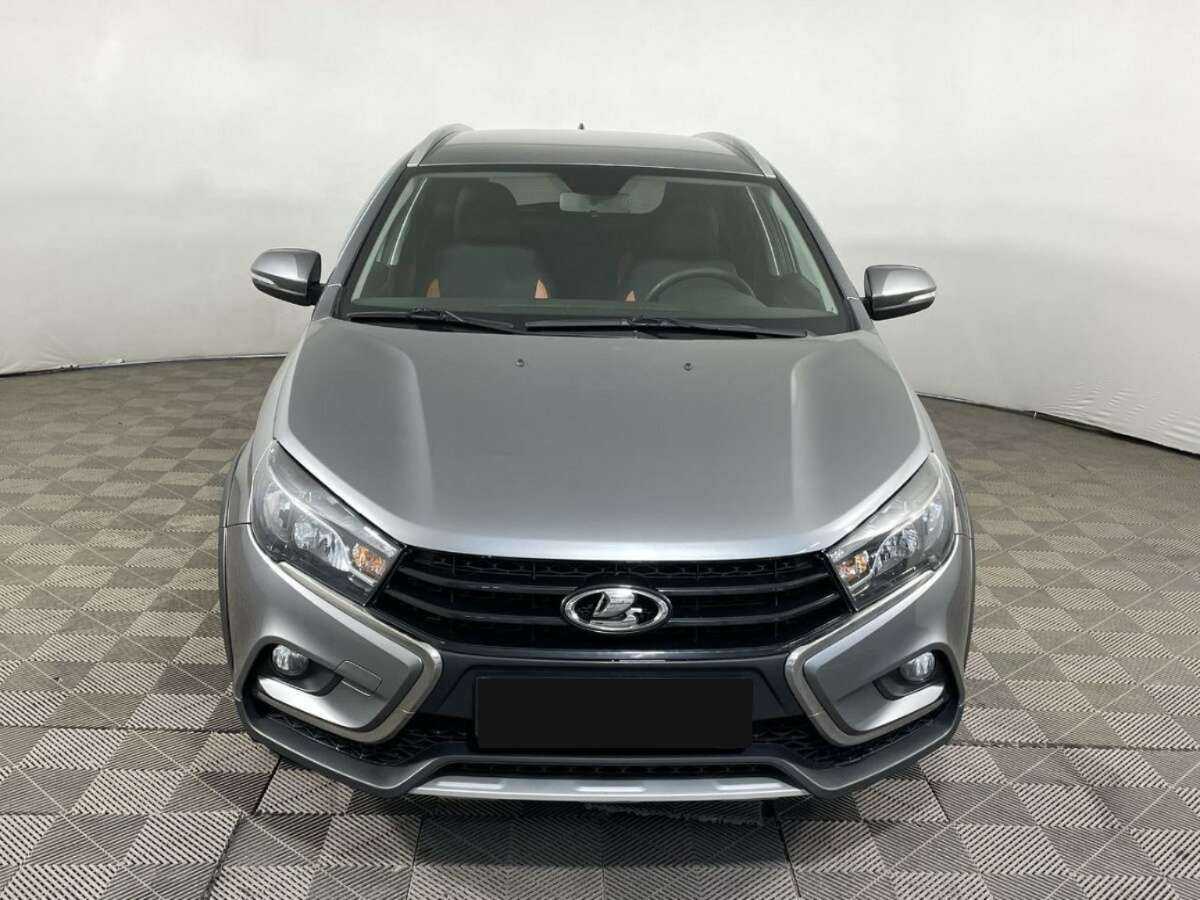 Купить Lada (ВАЗ) Vesta с пробегом. Фото: #1
