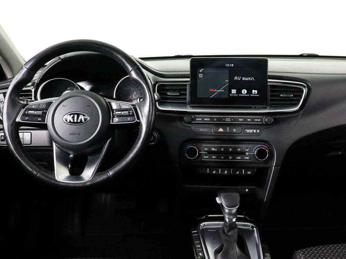 Купить Kia Ceed с пробегом. Фото: #9