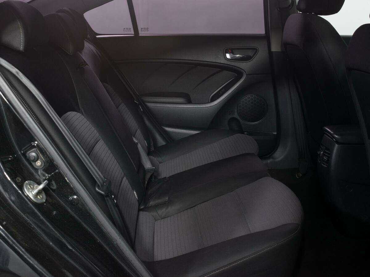 Купить Kia Cerato с пробегом. Фото: #11