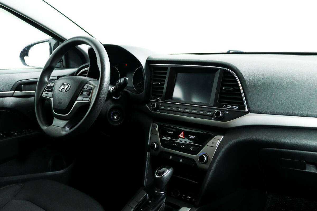 Купить Hyundai Elantra с пробегом. Фото: #8