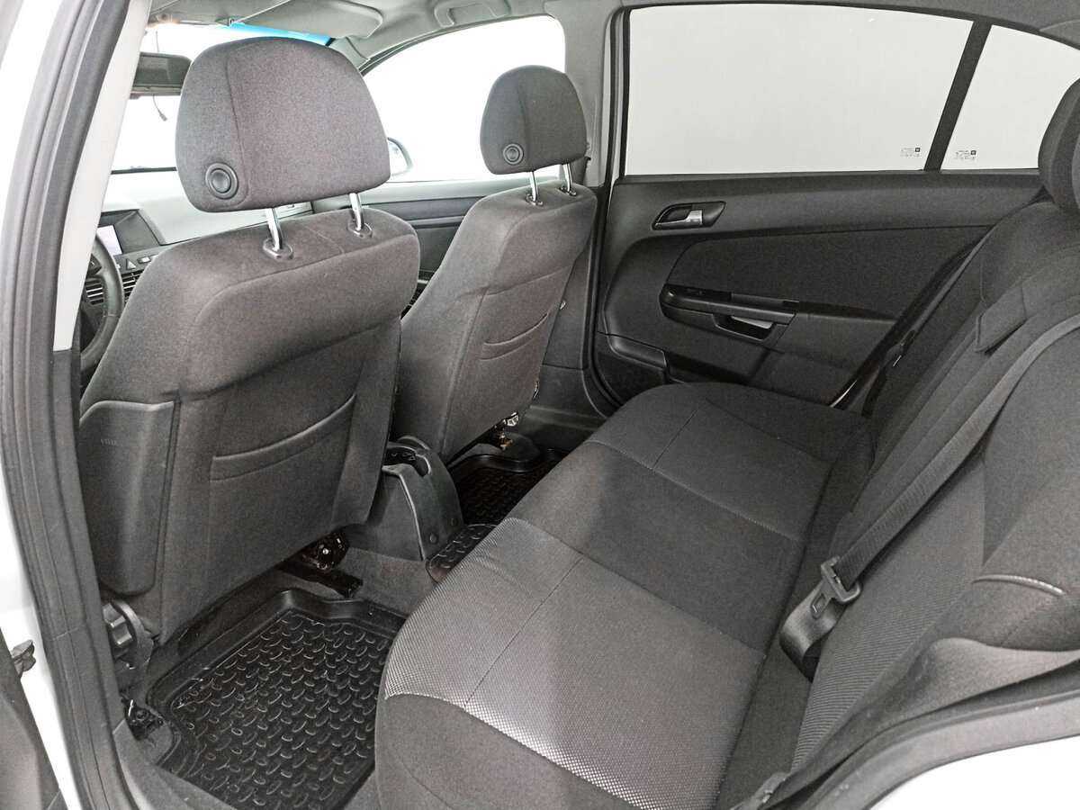 Купить Opel Astra с пробегом. Фото: #9