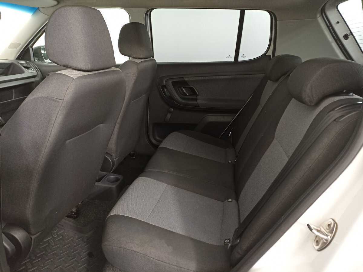 Купить Skoda Fabia с пробегом. Фото: #11