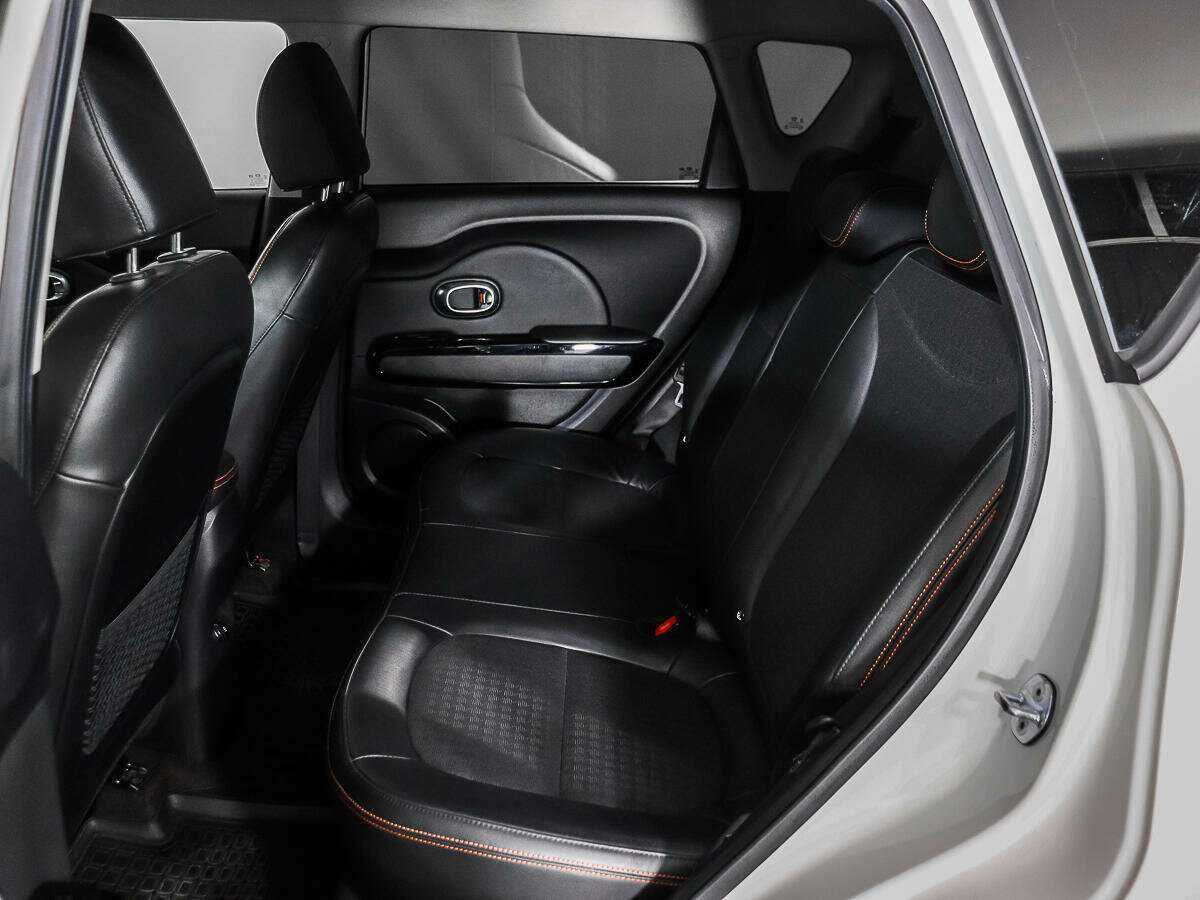 Купить Kia Soul с пробегом. Фото: #10