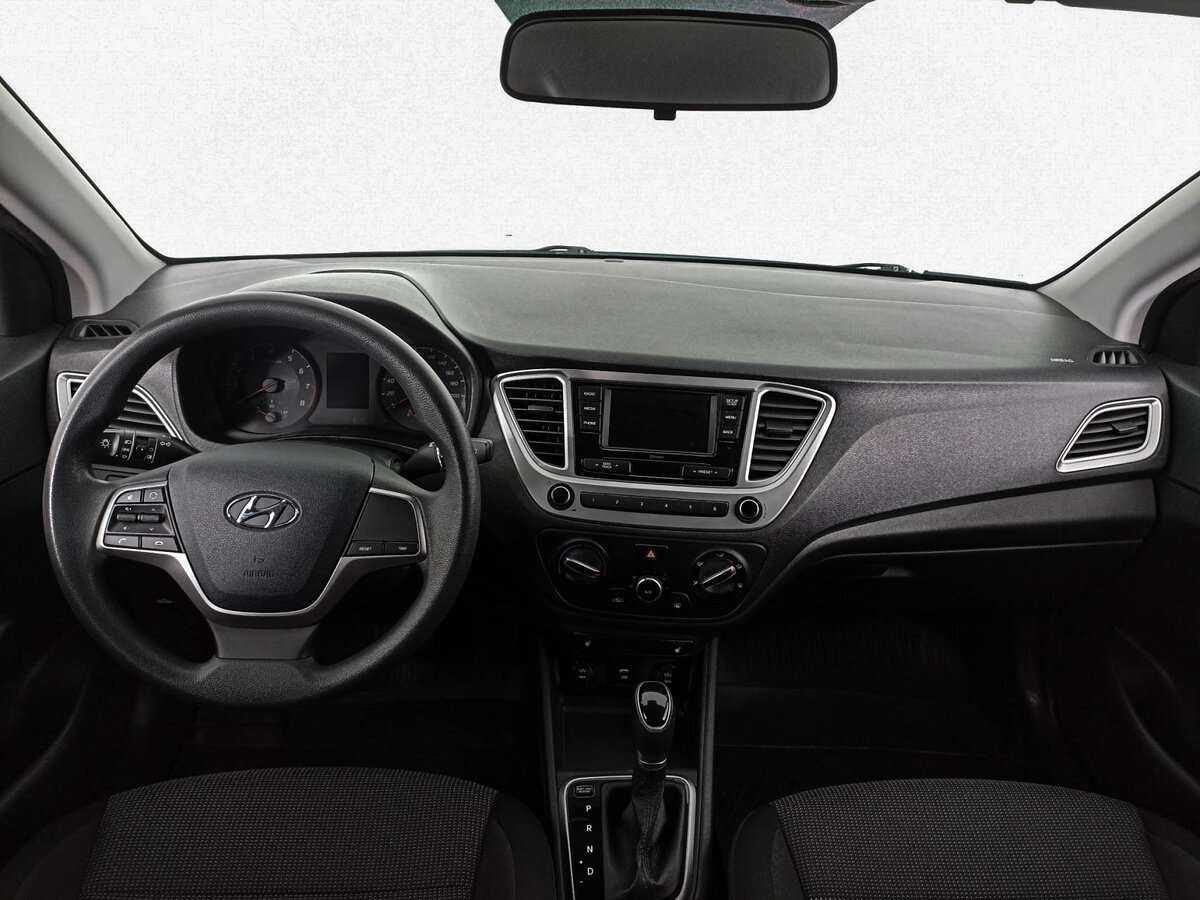 Купить Hyundai Solaris с пробегом. Фото: #9