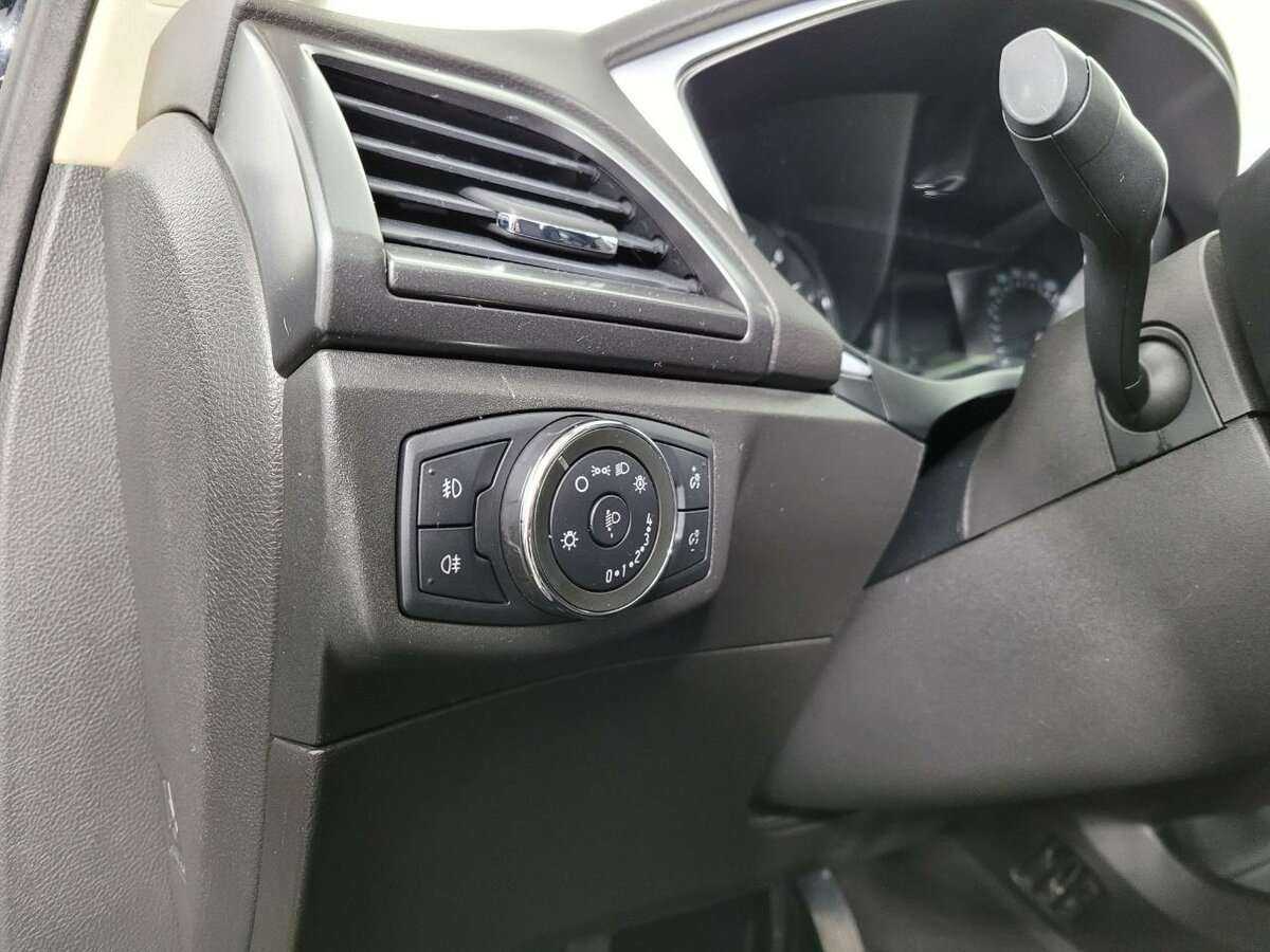 Купить Ford Mondeo с пробегом. Фото: #8