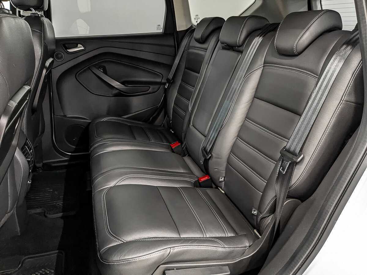 Купить Ford Kuga с пробегом. Фото: #15