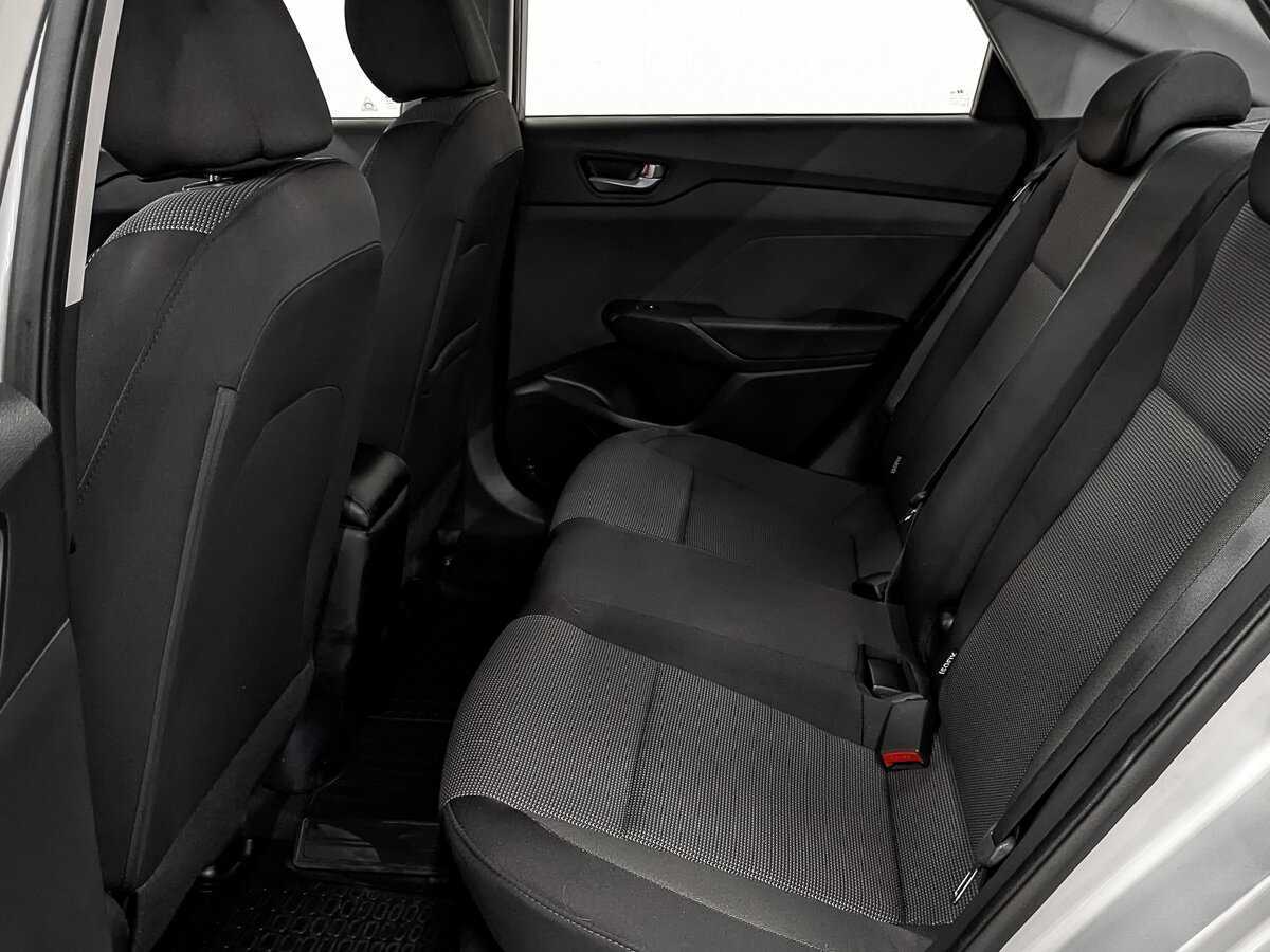 Купить Hyundai Solaris с пробегом. Фото: #17