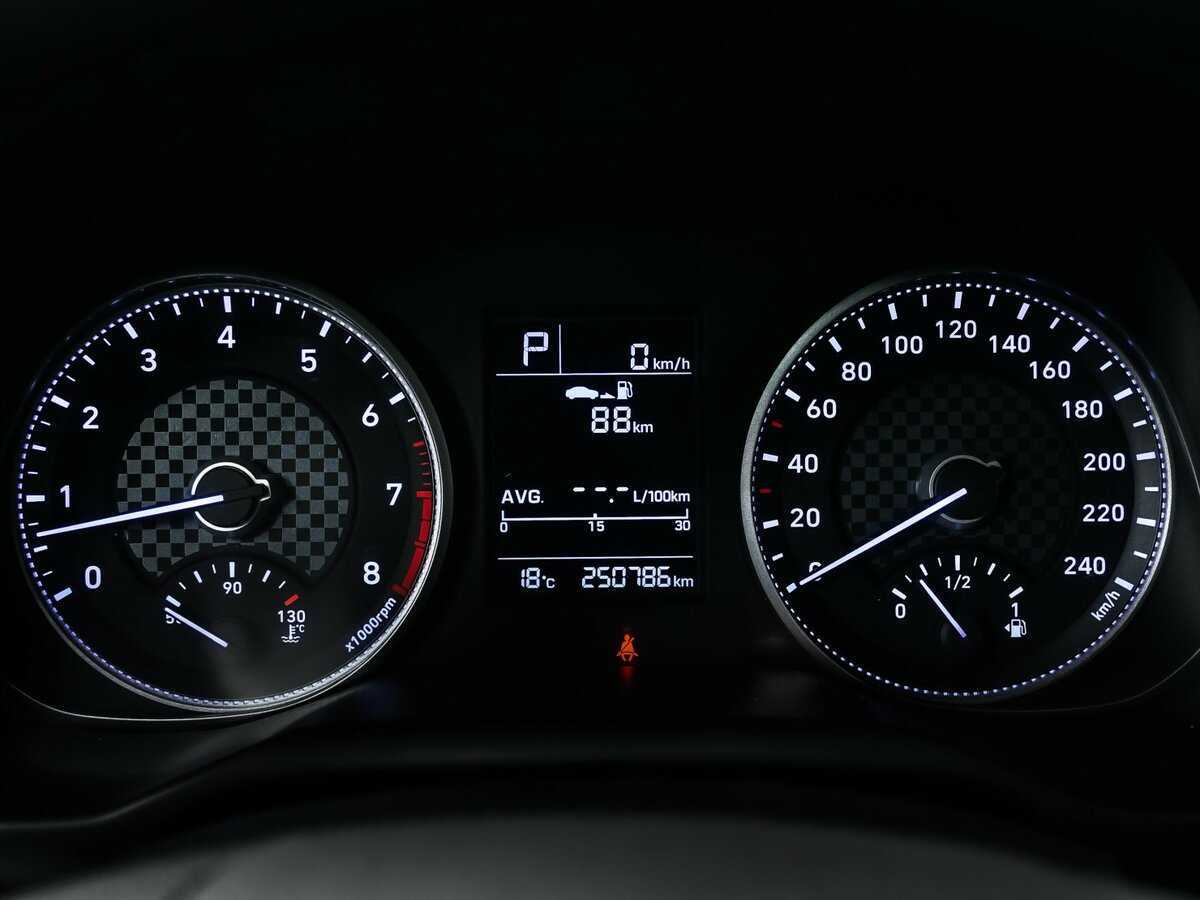 Купить Hyundai Elantra с пробегом. Фото: #9