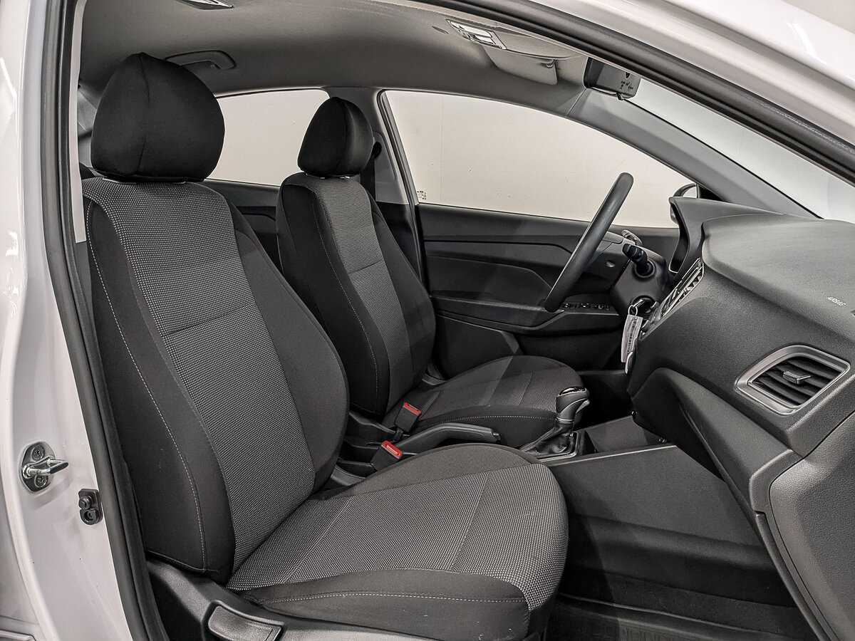 Купить Hyundai Solaris с пробегом. Фото: #21