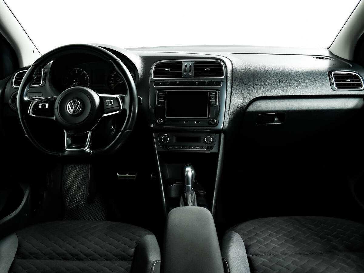 Купить Volkswagen Polo с пробегом. Фото: #10