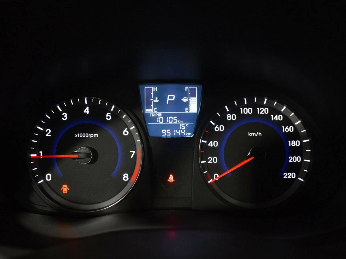 Купить Hyundai Solaris с пробегом. Фото: #13