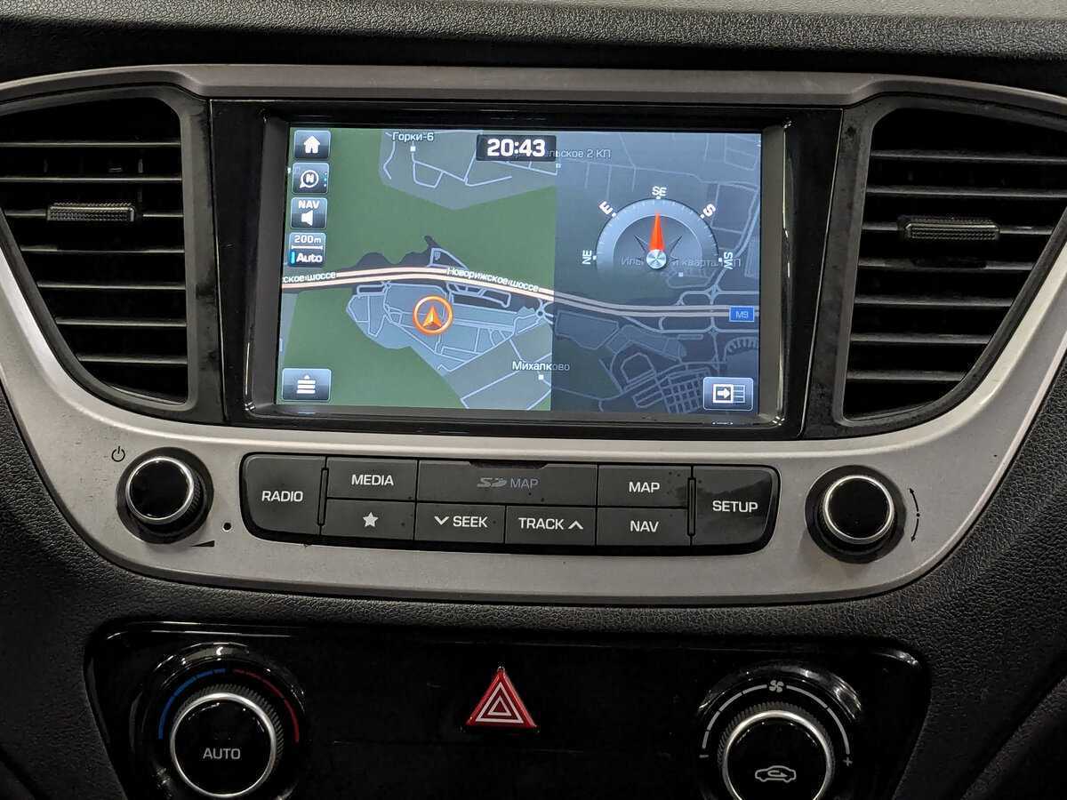 Купить Hyundai Solaris с пробегом. Фото: #12