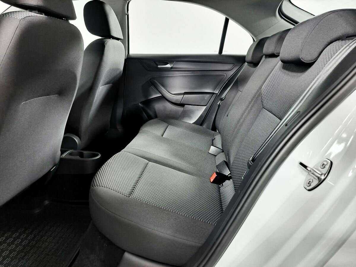 Купить Volkswagen Polo с пробегом. Фото: #7