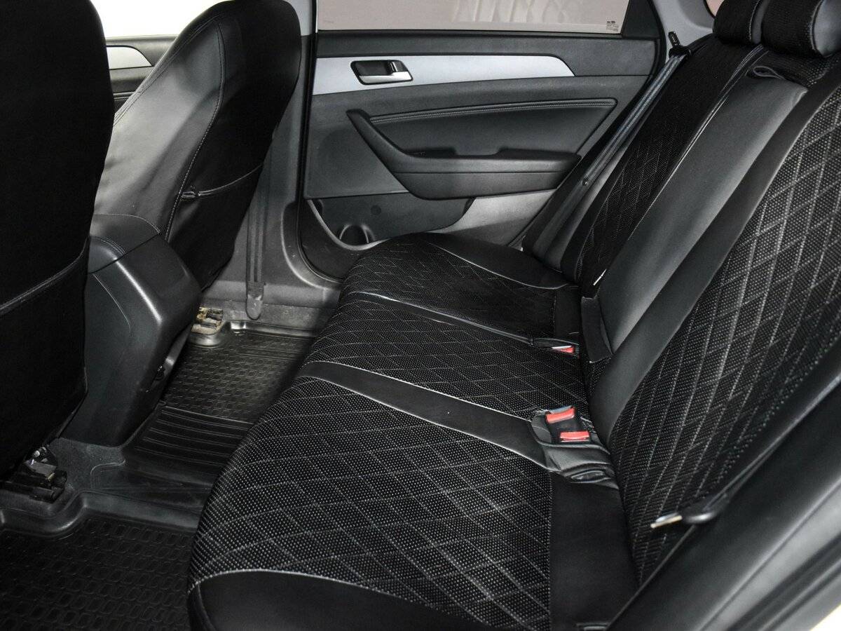 Купить Hyundai Sonata с пробегом. Фото: #8