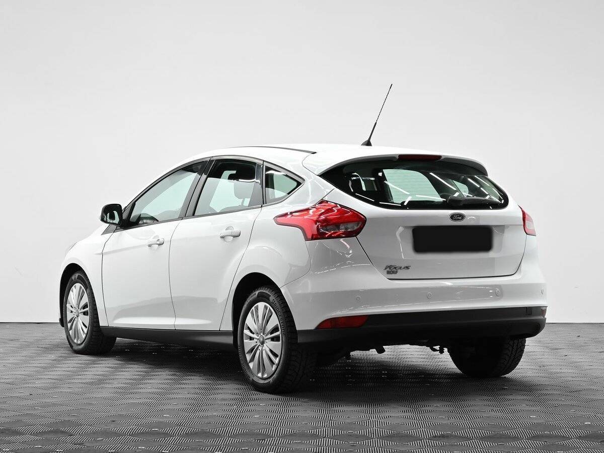 Купить Ford Focus с пробегом. Фото: #2