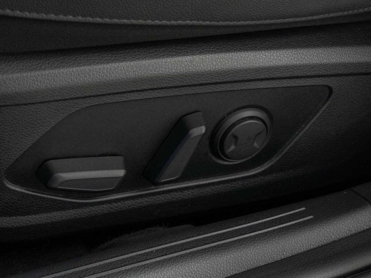 Купить Kia K5 с пробегом. Фото: #14