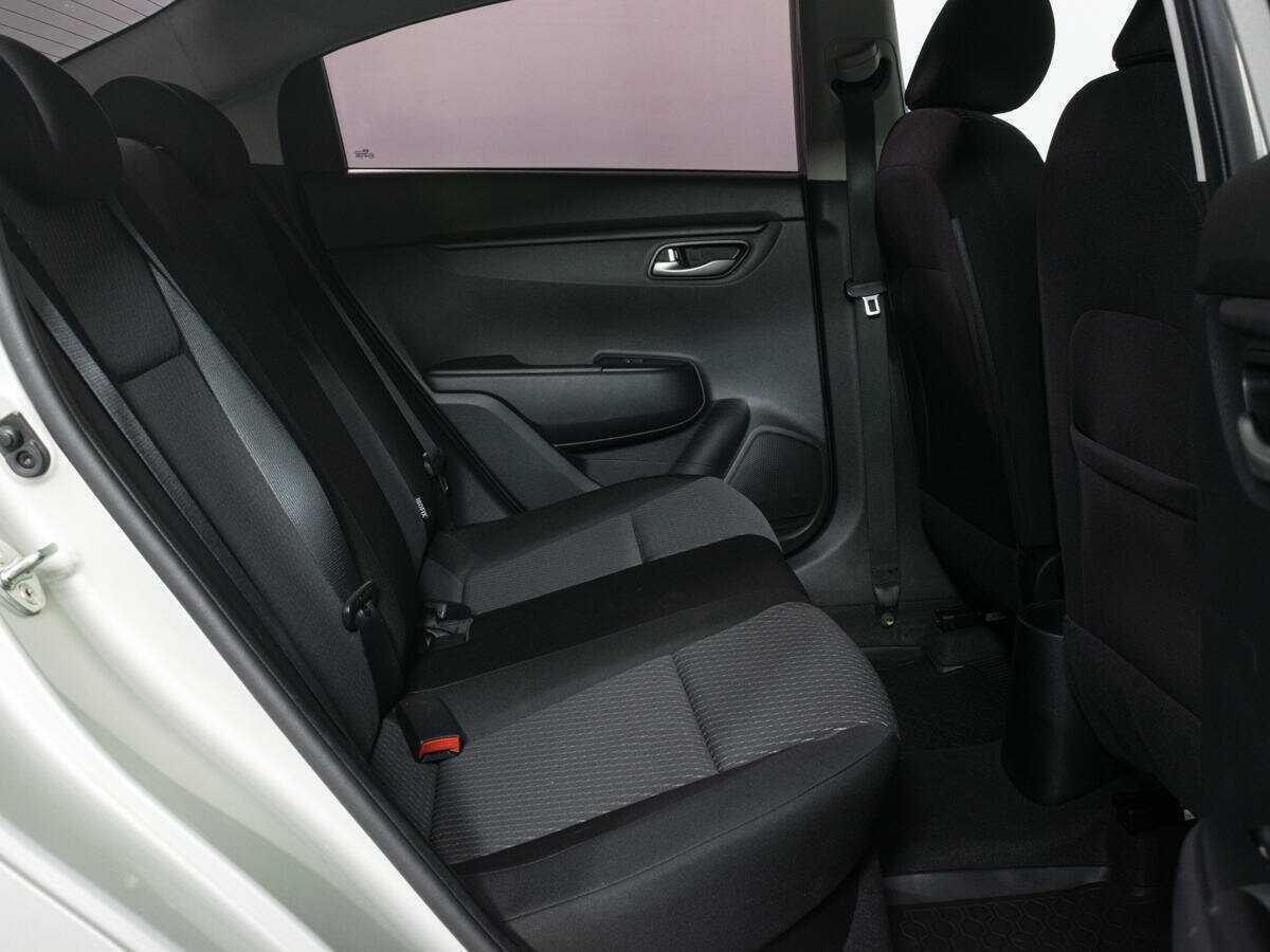 Купить Kia Rio с пробегом. Фото: #11