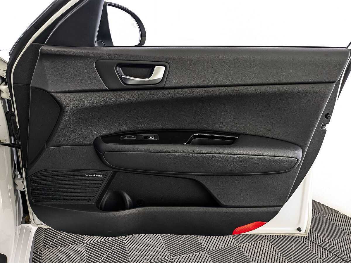 Купить Kia Optima с пробегом. Фото: #23