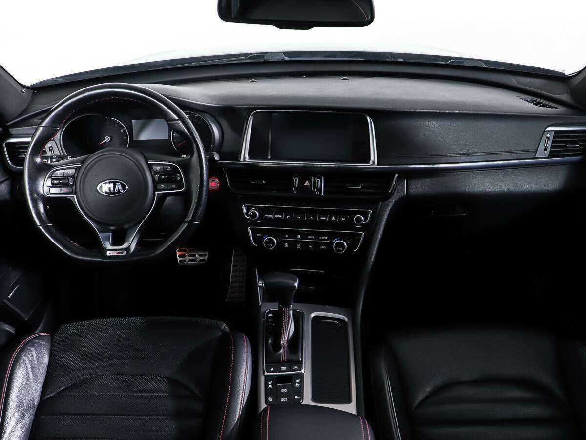 Купить Kia Optima с пробегом. Фото: #10