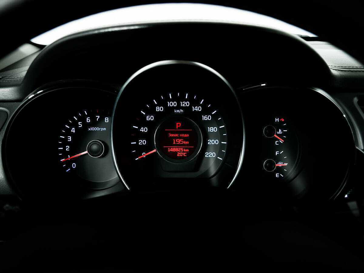 Купить Kia Rio с пробегом. Фото: #8