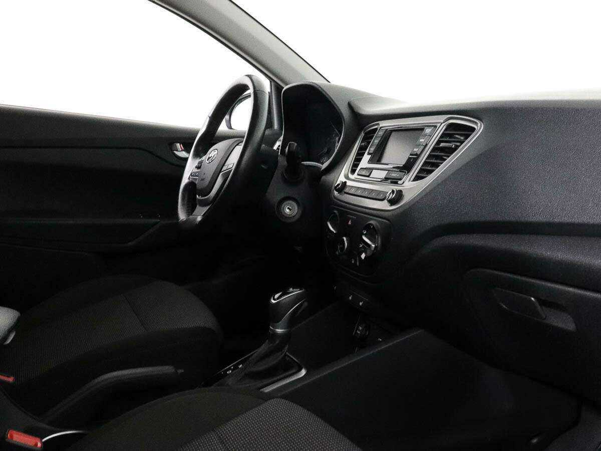 Купить Hyundai Solaris с пробегом. Фото: #5