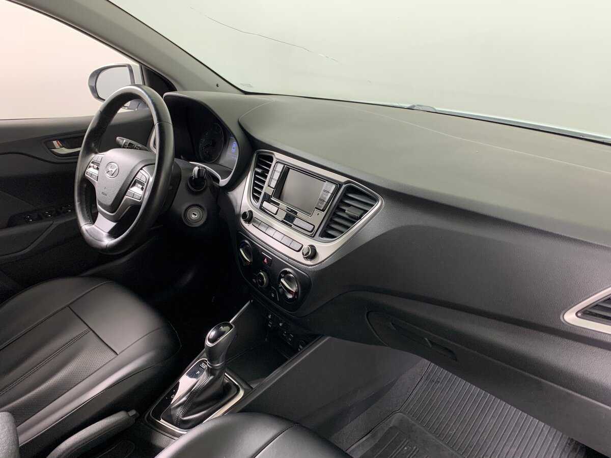 Купить Hyundai Solaris с пробегом. Фото: #10