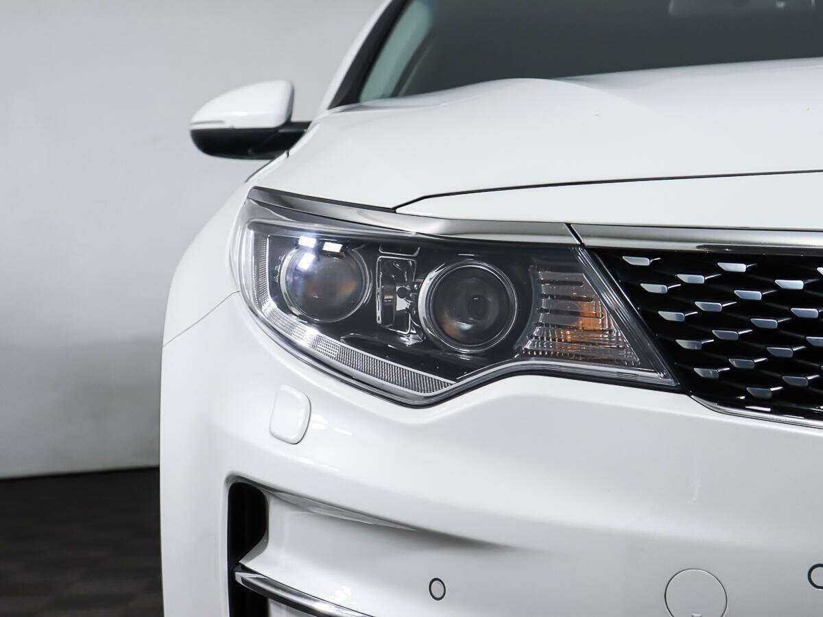 Купить Kia Optima с пробегом. Фото: #17