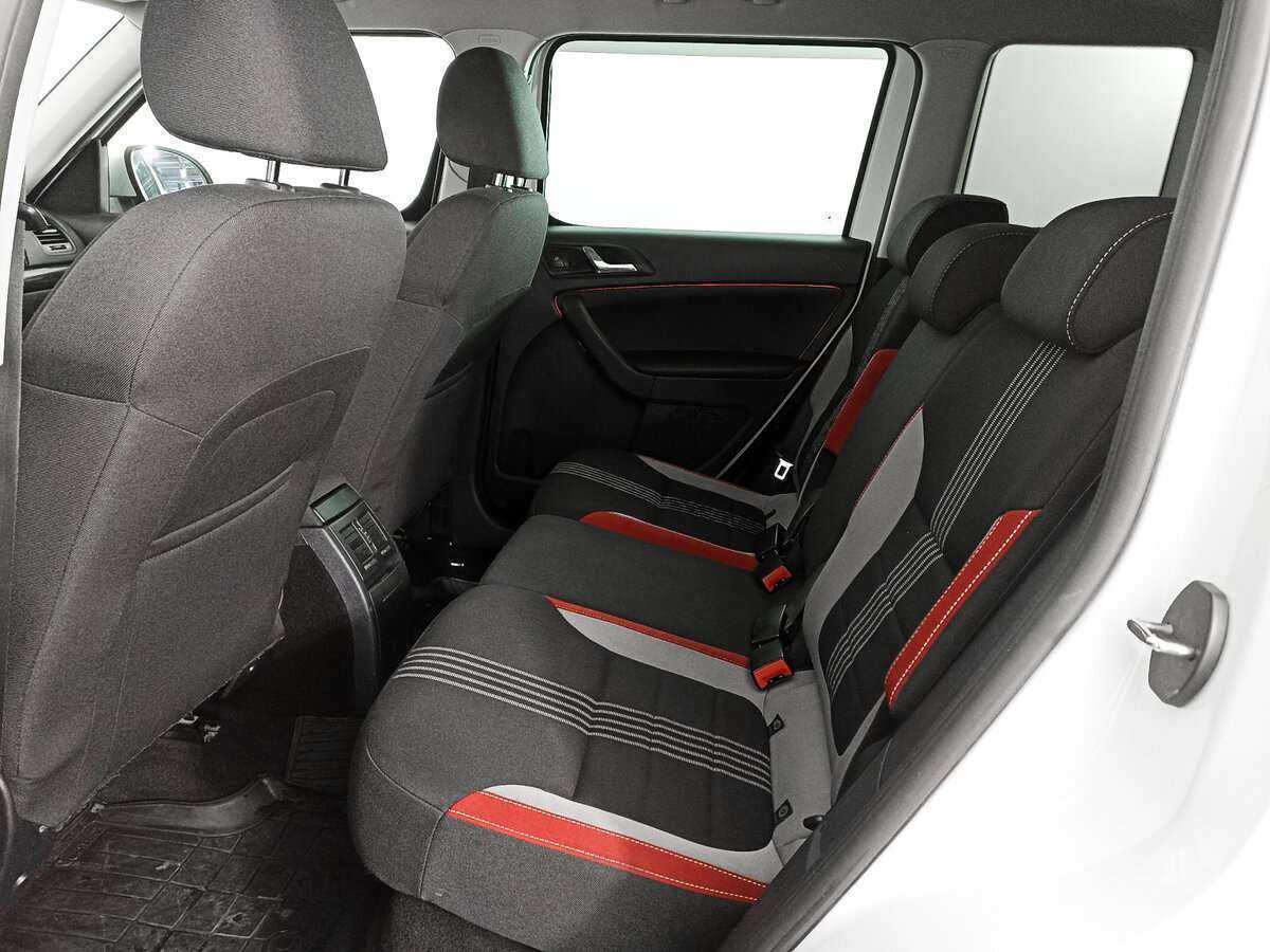 Купить Skoda Yeti с пробегом. Фото: #11