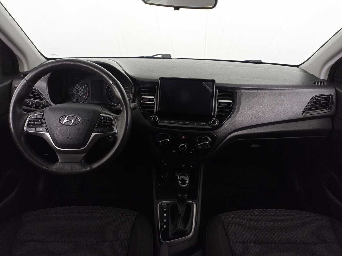 Купить Hyundai Solaris с пробегом. Фото: #12