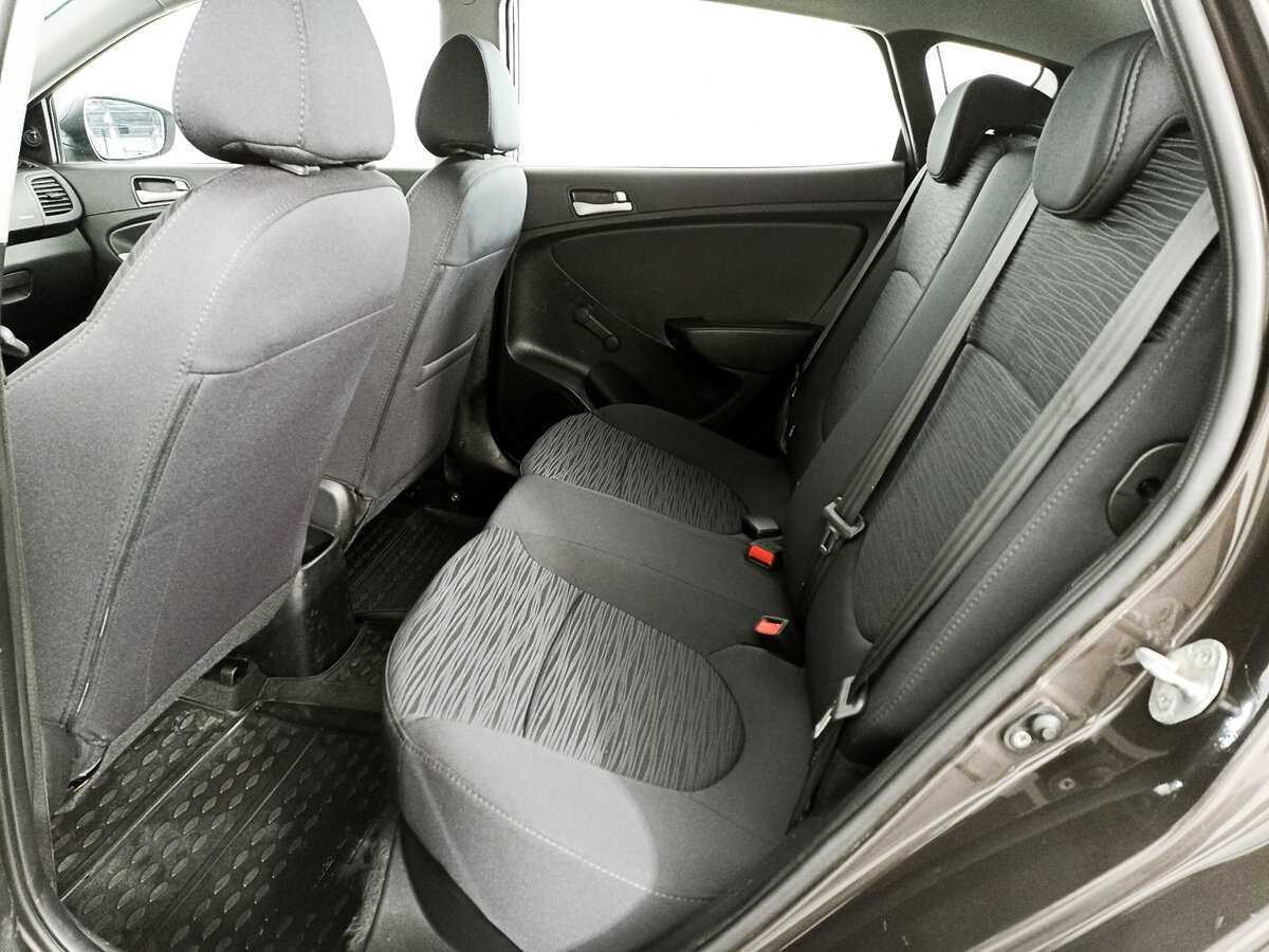 Купить Hyundai Solaris с пробегом. Фото: #9