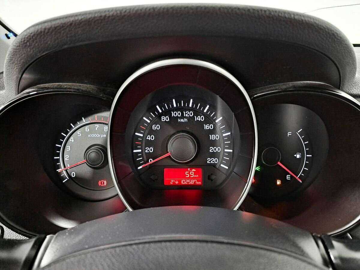 Купить Kia Rio с пробегом. Фото: #8