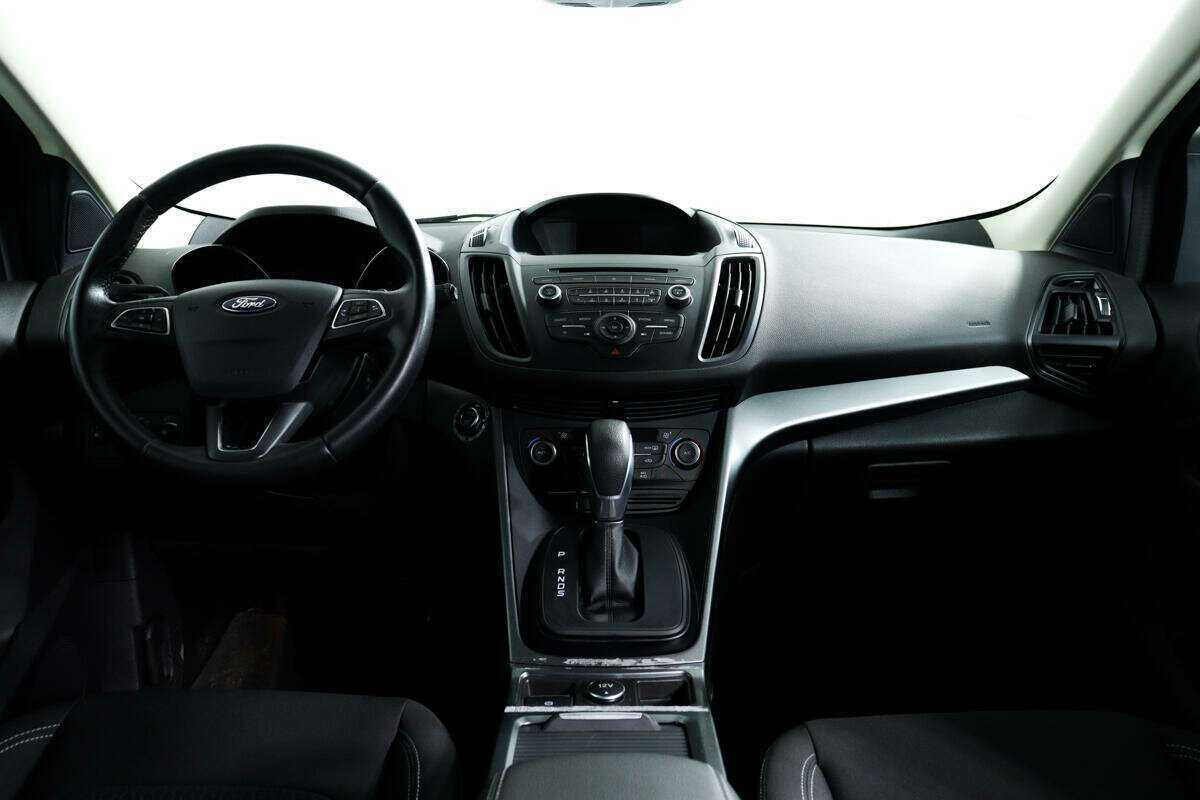 Купить Ford Kuga с пробегом. Фото: #10