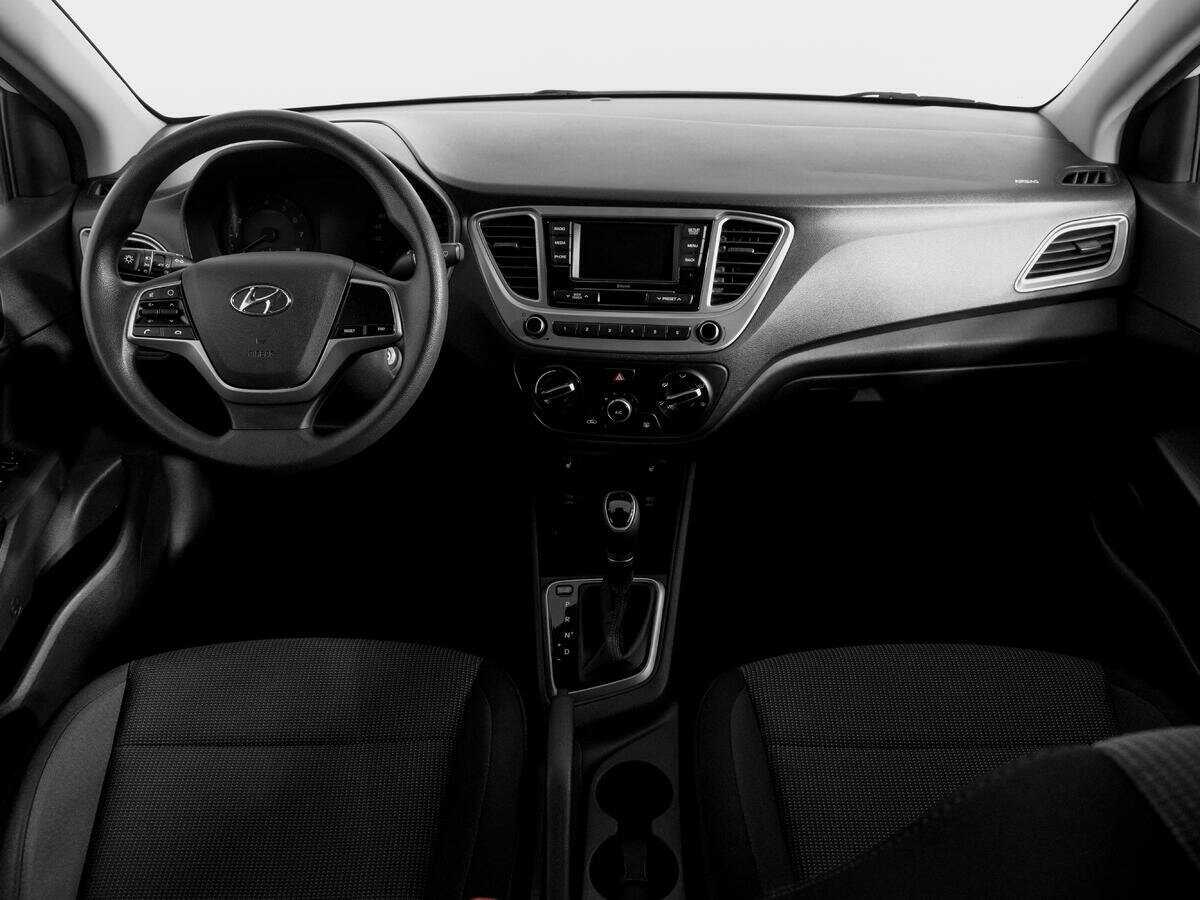 Купить Hyundai Solaris с пробегом. Фото: #11