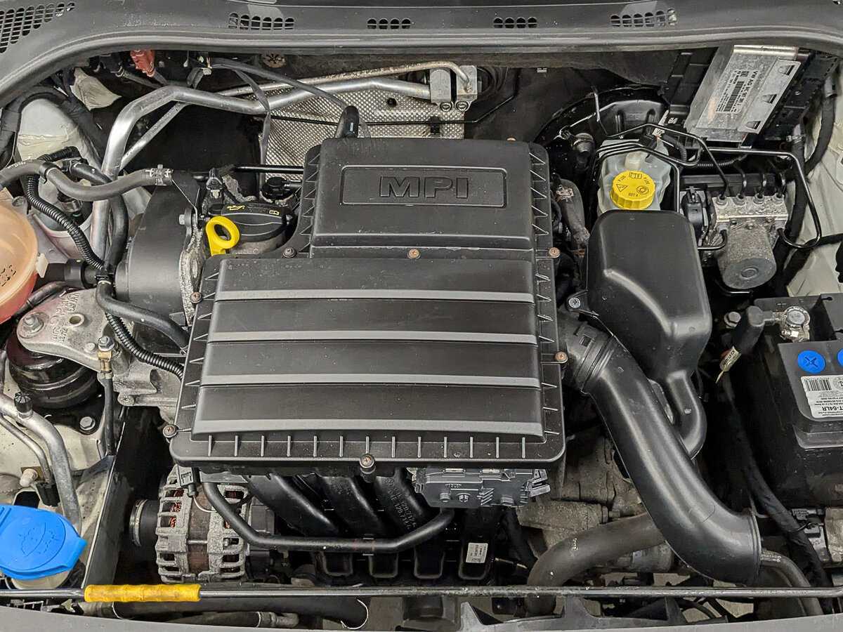 Купить Skoda Rapid с пробегом. Фото: #8