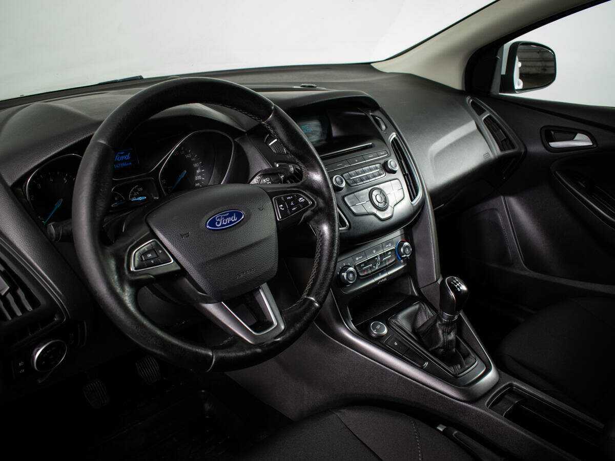 Купить Ford Focus с пробегом. Фото: #12