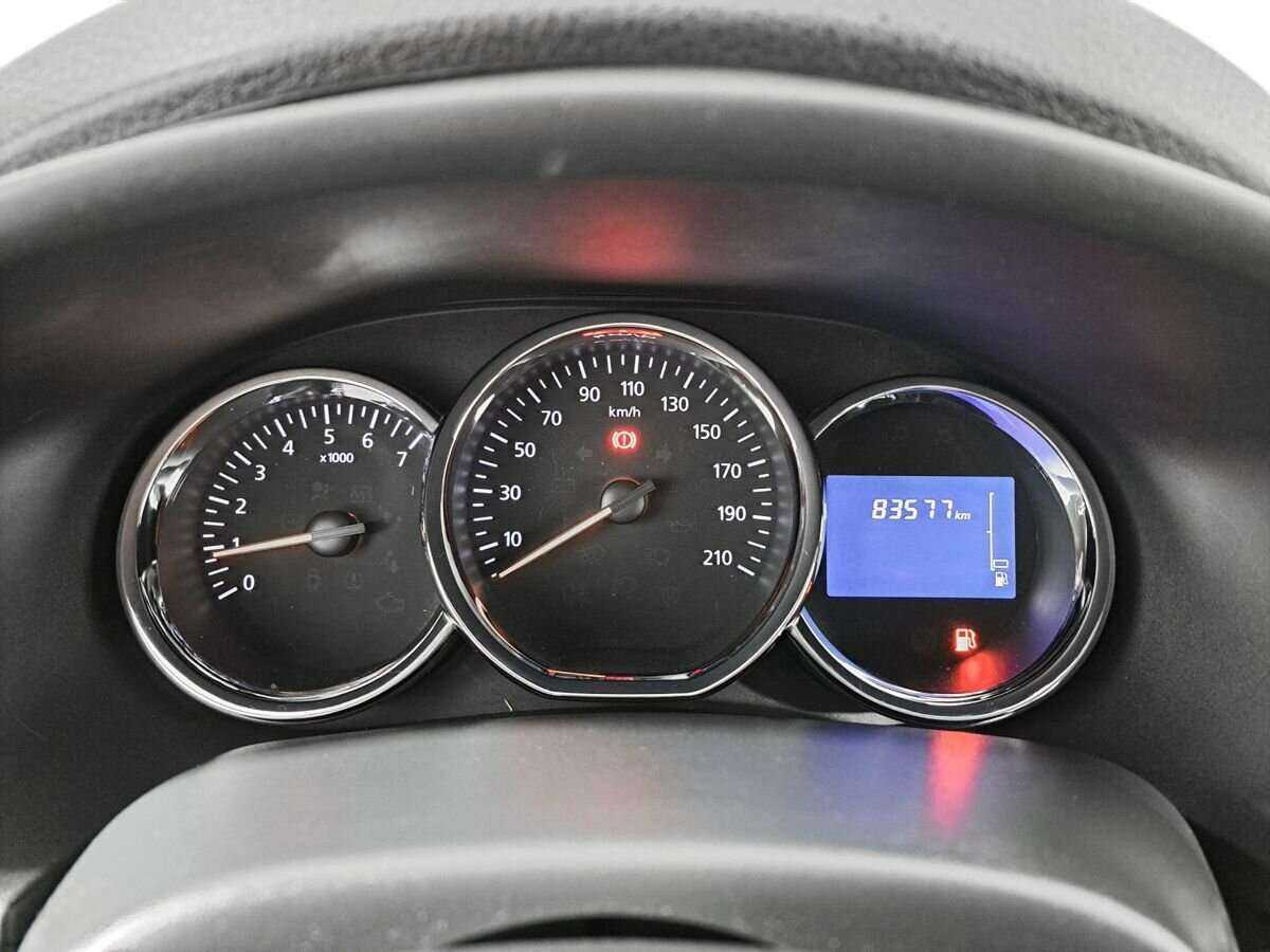 Купить Renault Sandero с пробегом. Фото: #10