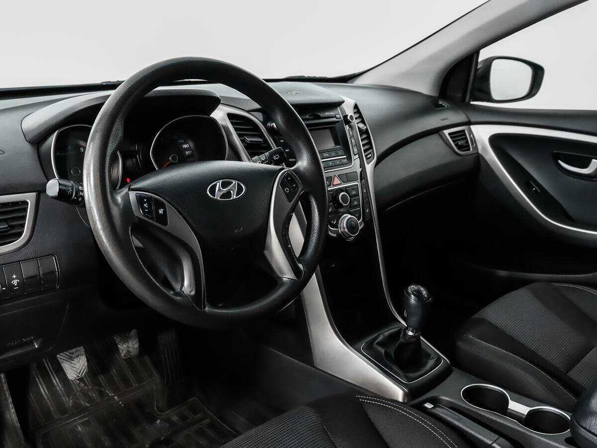 Купить Hyundai i30 с пробегом. Фото: #8