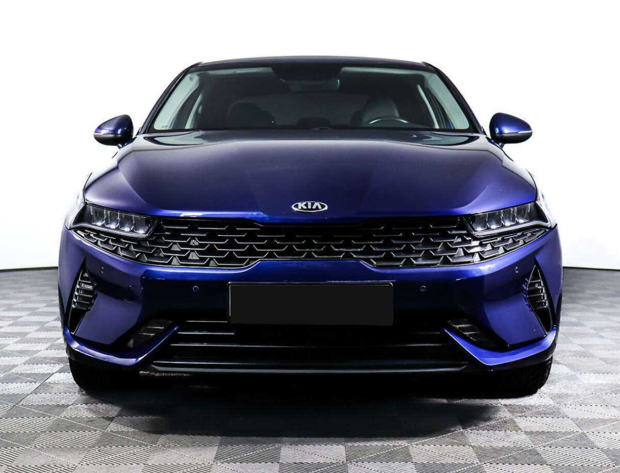Купить Kia K5 с пробегом. Фото: #1