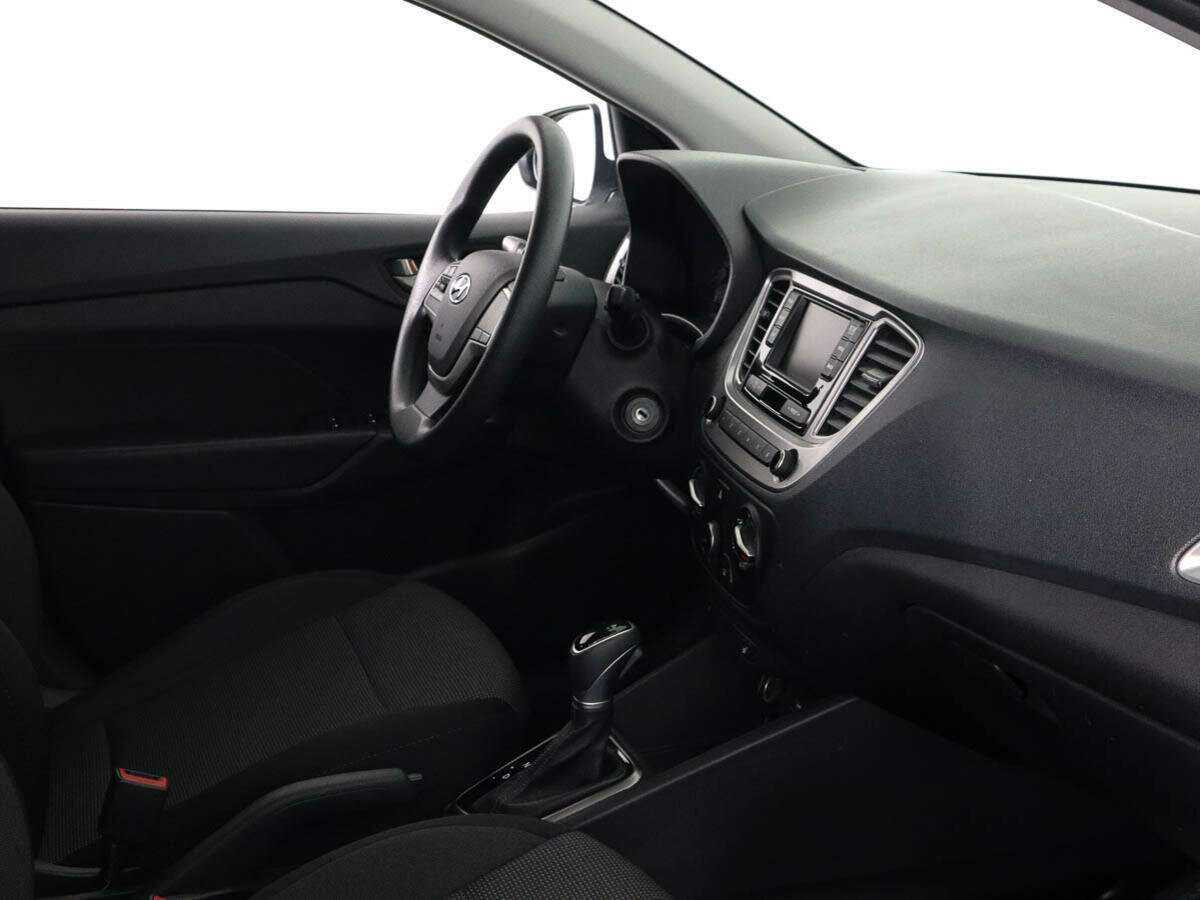 Купить Hyundai Solaris с пробегом. Фото: #5