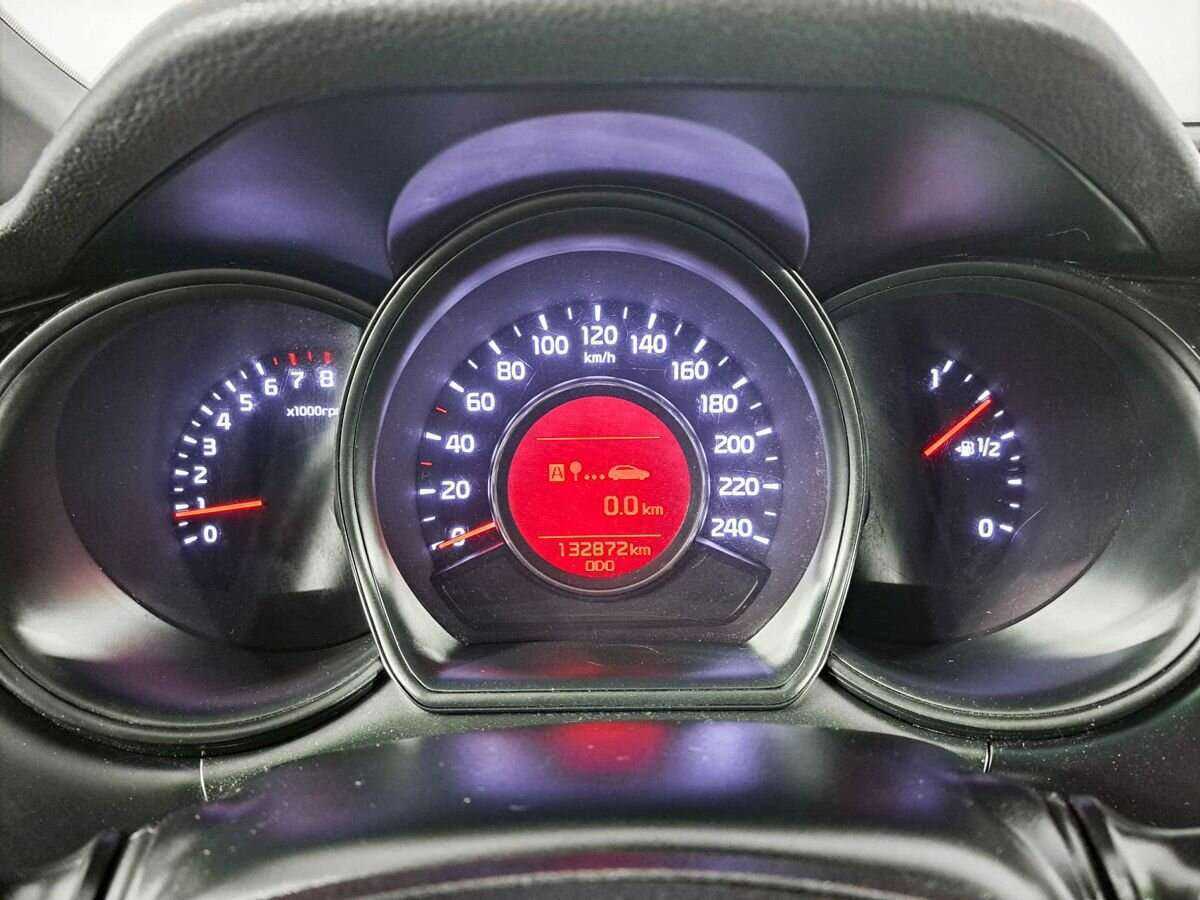 Купить Kia Ceed с пробегом. Фото: #9